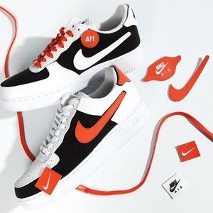 Nike Air Force 1/1 Men SZ 6 / Women’s SZ 7.5